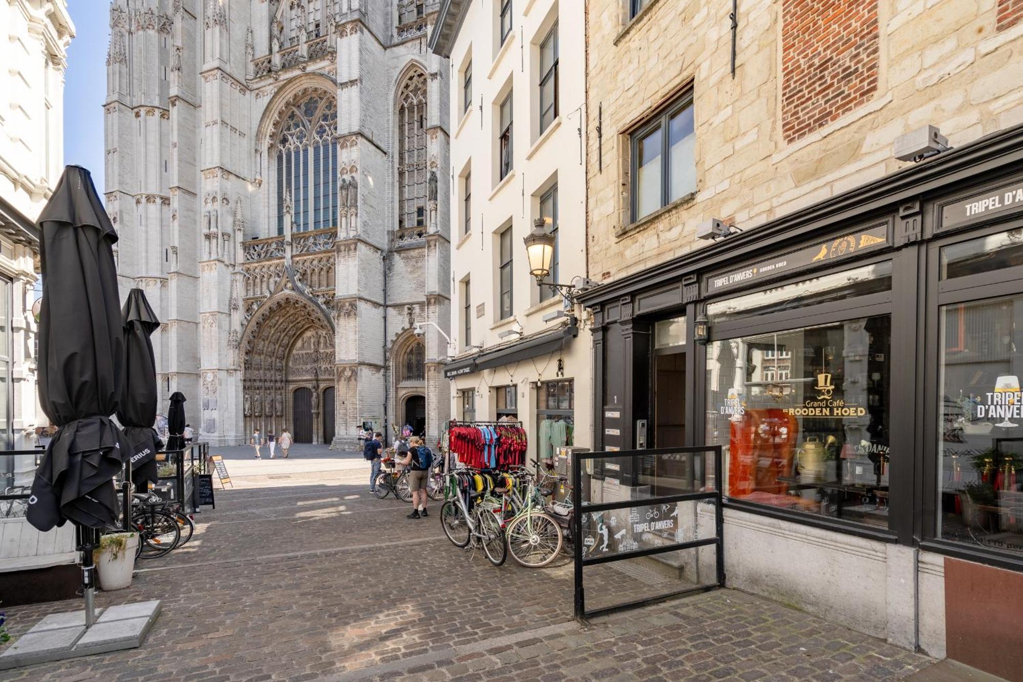 Tempel Cathedral Lodge In The Heart Of Anversa Esterno foto